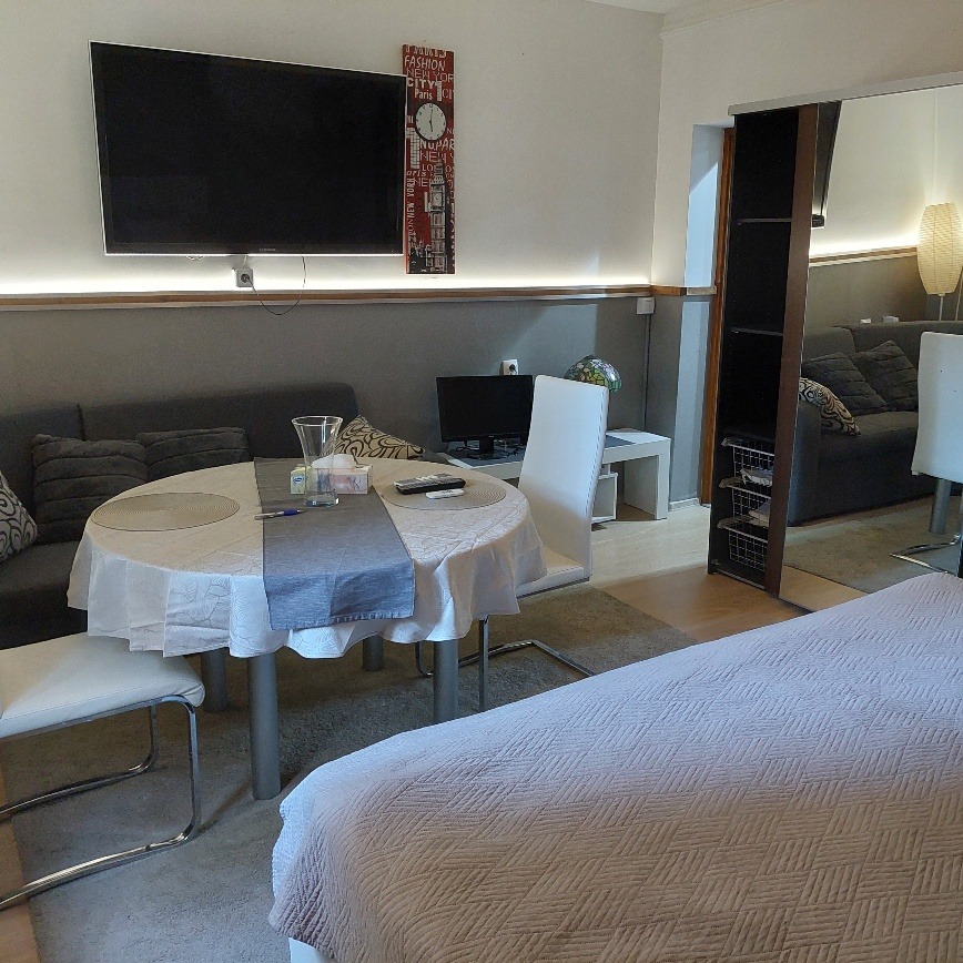 Ujszeged apartman hálószoba franciaággyal